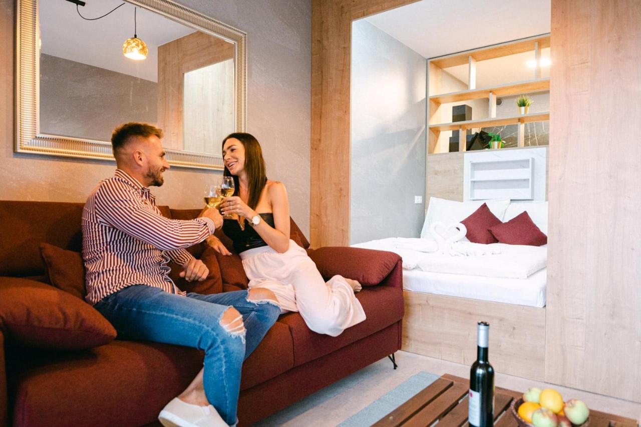 Svarog Unique Apartment Bratislava Buitenkant foto