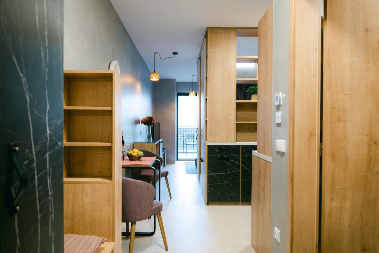 Svarog Unique Apartment Bratislava Buitenkant foto