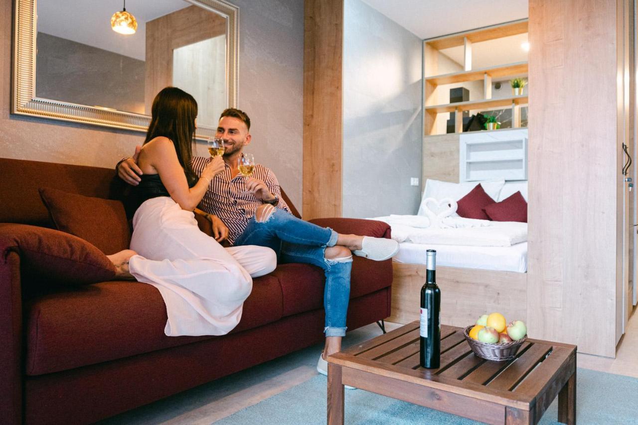 Svarog Unique Apartment Bratislava Buitenkant foto